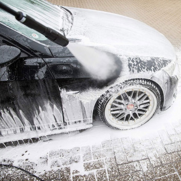 Image for Meguiar's Ultimate Snow Foam Xtreme Cling - 1.89 Litres